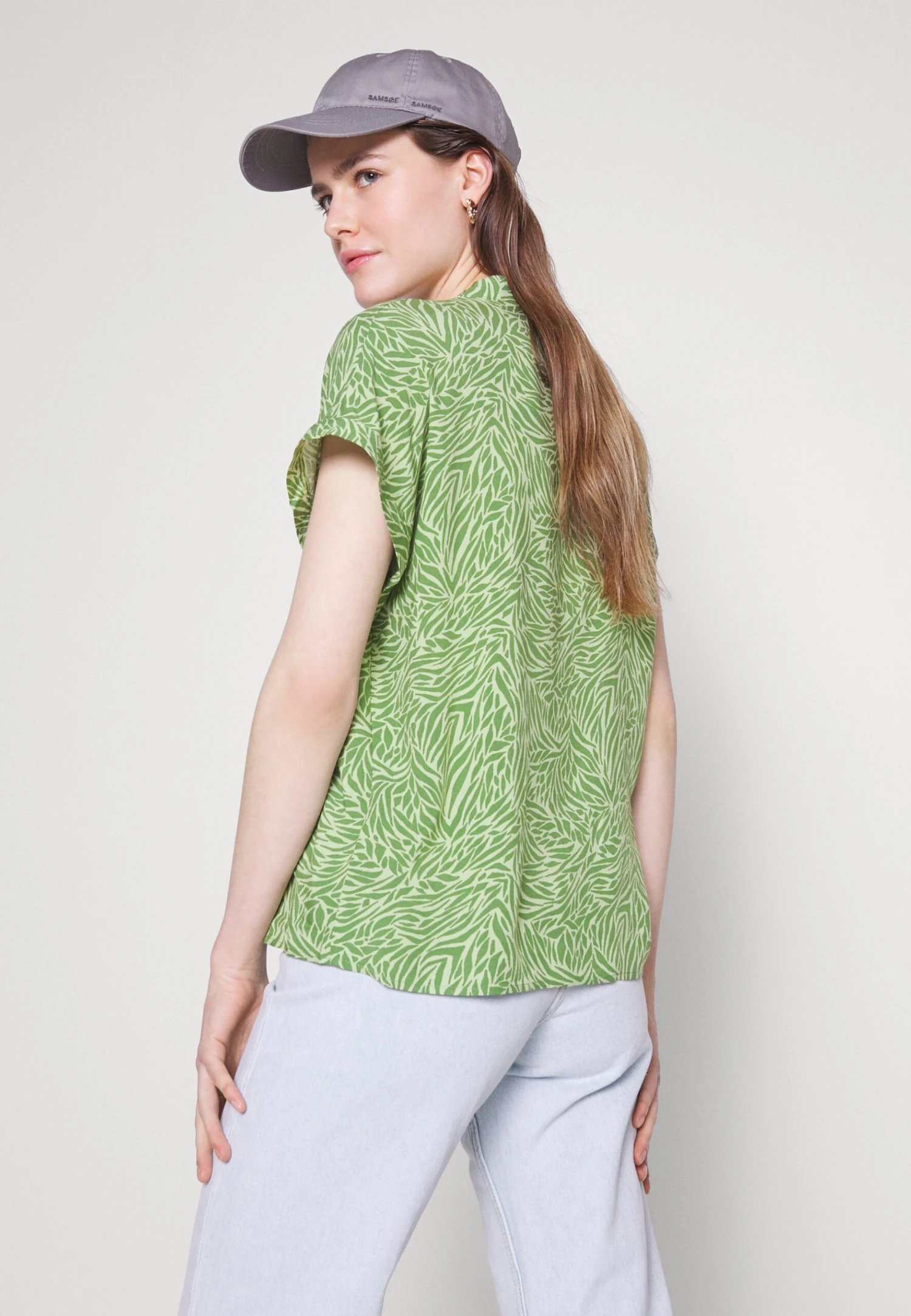 Vero Moda Tall Blouse - Reseda/Sara – Image 4