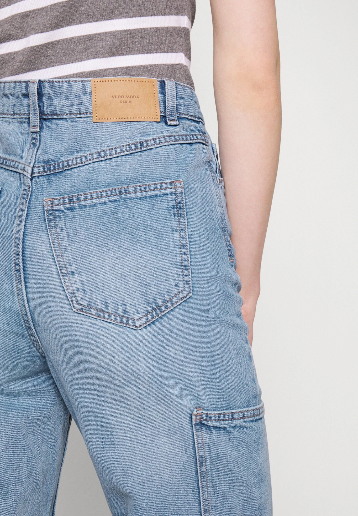 Vero Moda Tall Vmkithy - Jean Boyfriend - Medium Blue Denim – Image 6