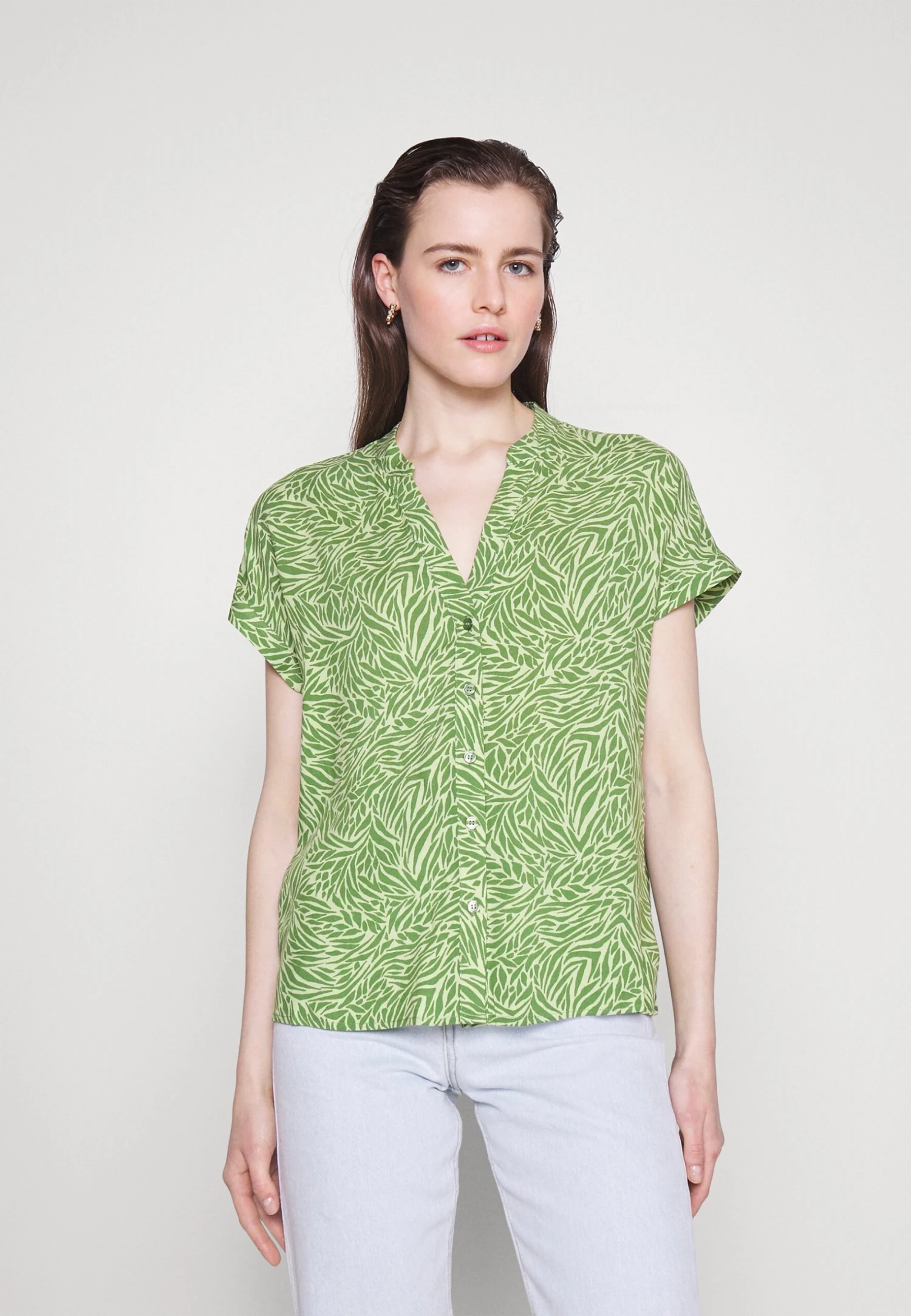 Vero Moda Tall Blouse - Reseda/Sara