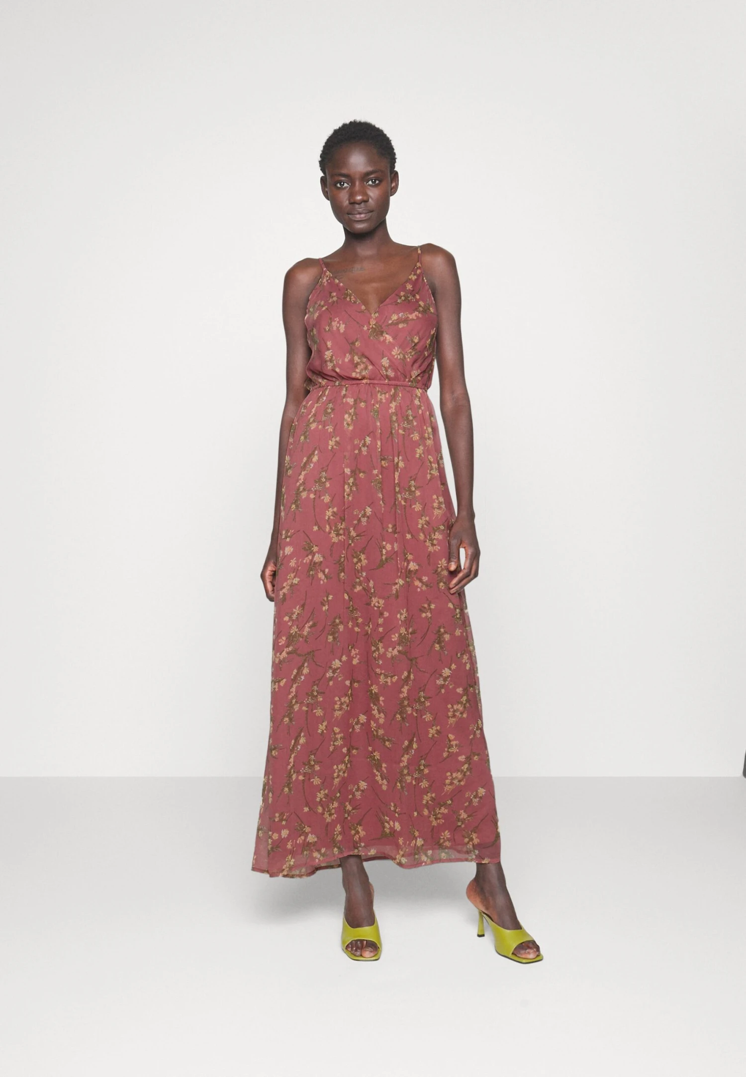 Vero Moda Tall Vmsmilla Singlet Wrap Ankle Dress - Robe Longue - Rose Brown/Vega – Image 2