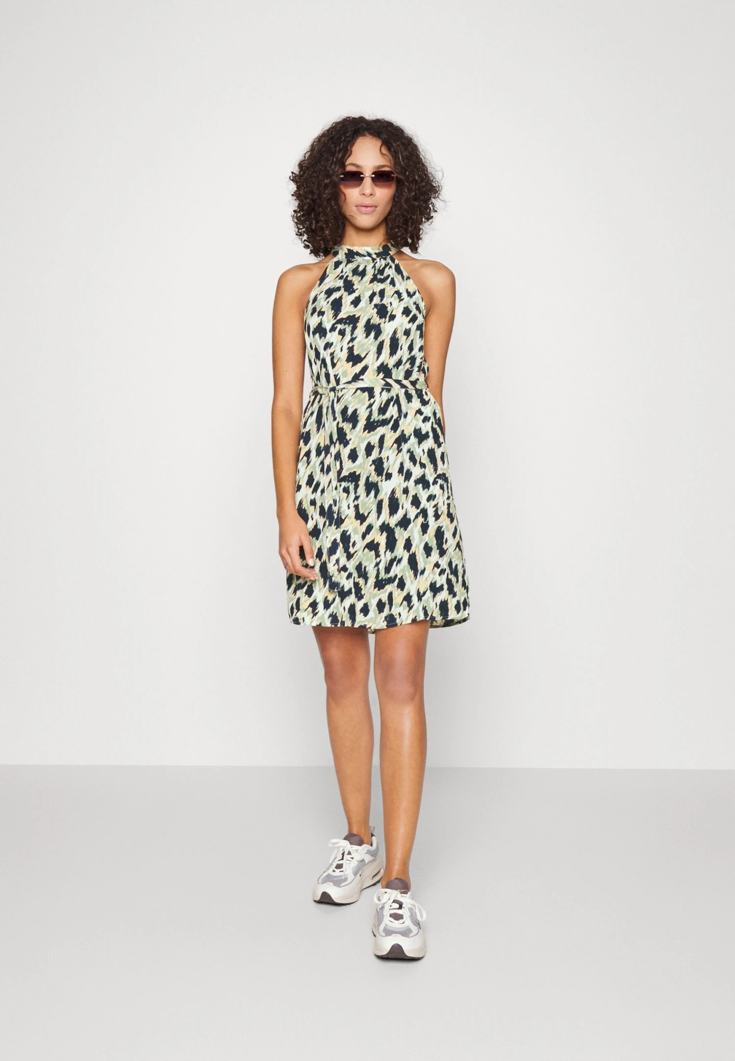 Vero Moda Tall Vmjenny Mini Dress - Robe De Jour - Navy Blazer/Mette – Image 2