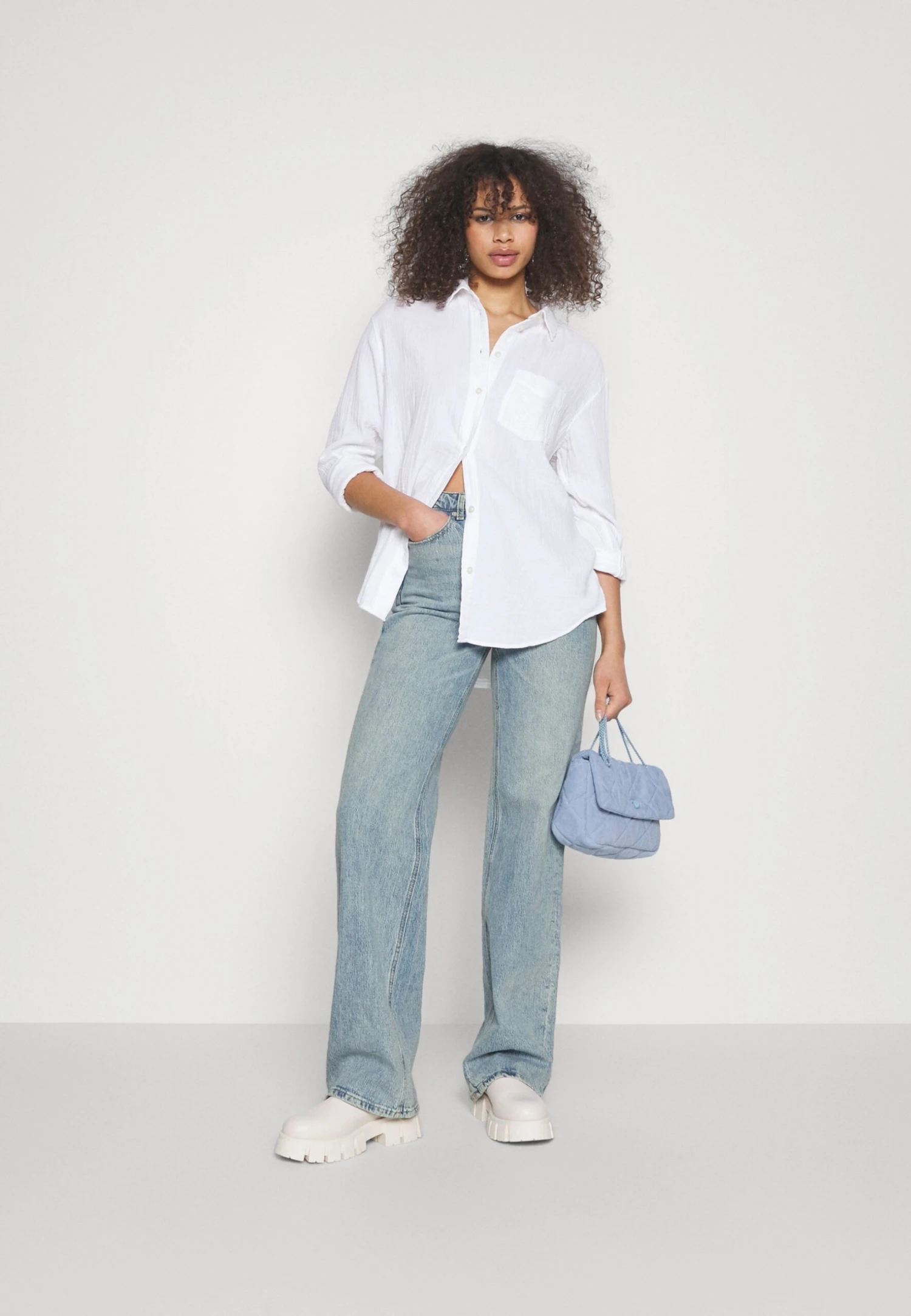 Vero Moda Tall Straight Jeans - Jean Droit - Light Blue Denim – Image 2