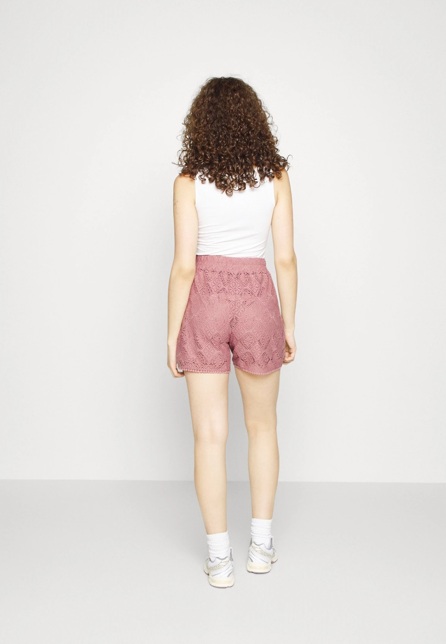 Vero Moda Tall Vmmaya Shorts - Short - Nostalgia Rose – Image 3