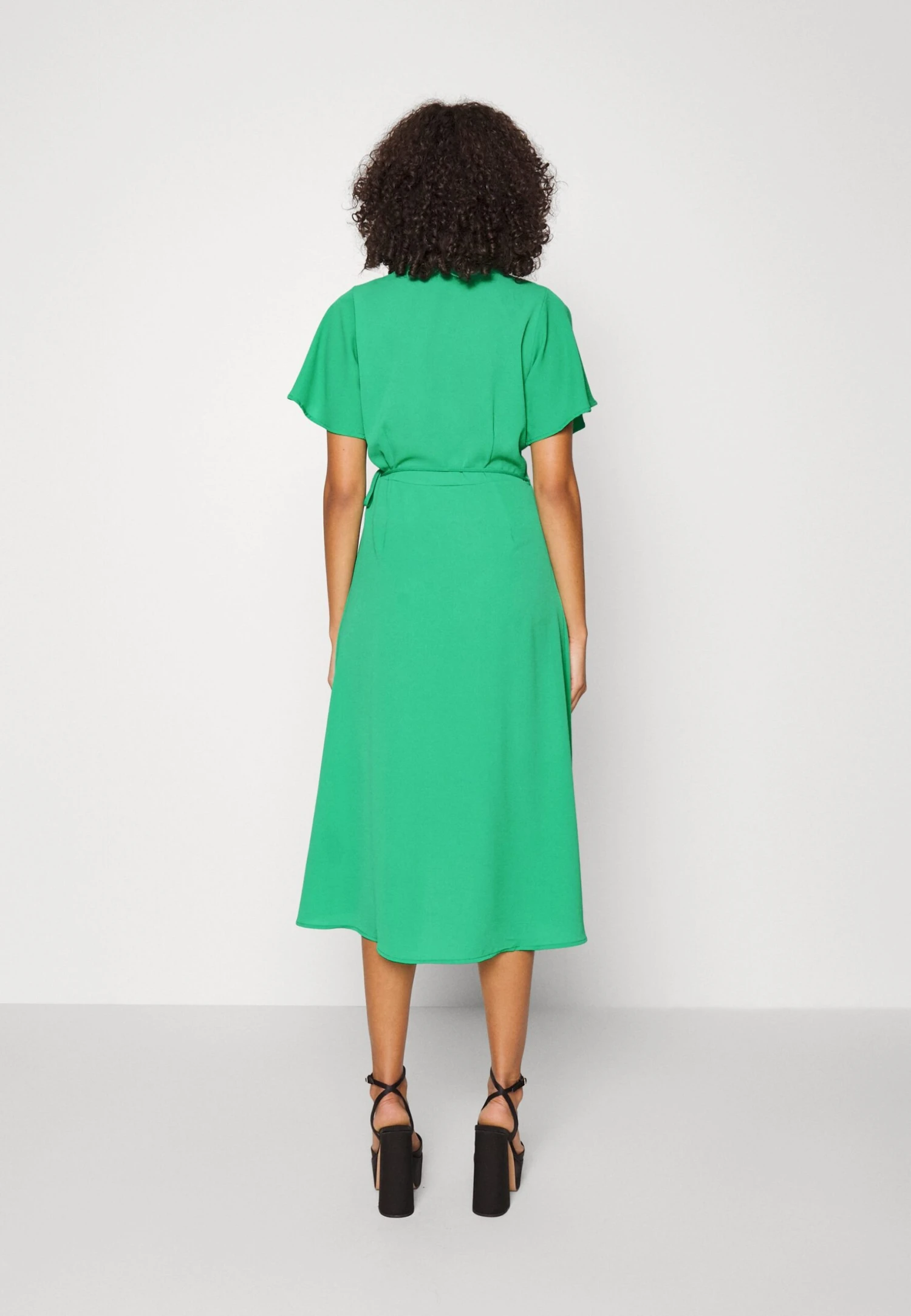 Vero Moda Tall Vmsaki Calf Wrap Dress - Robe De Jour - Bright Green – Image 3