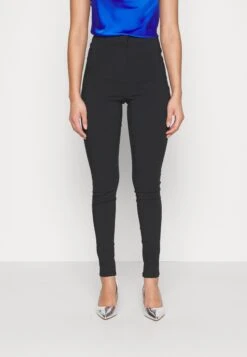 Vero Moda Tall Vmaugustasuka - Pantalon Classique - Black