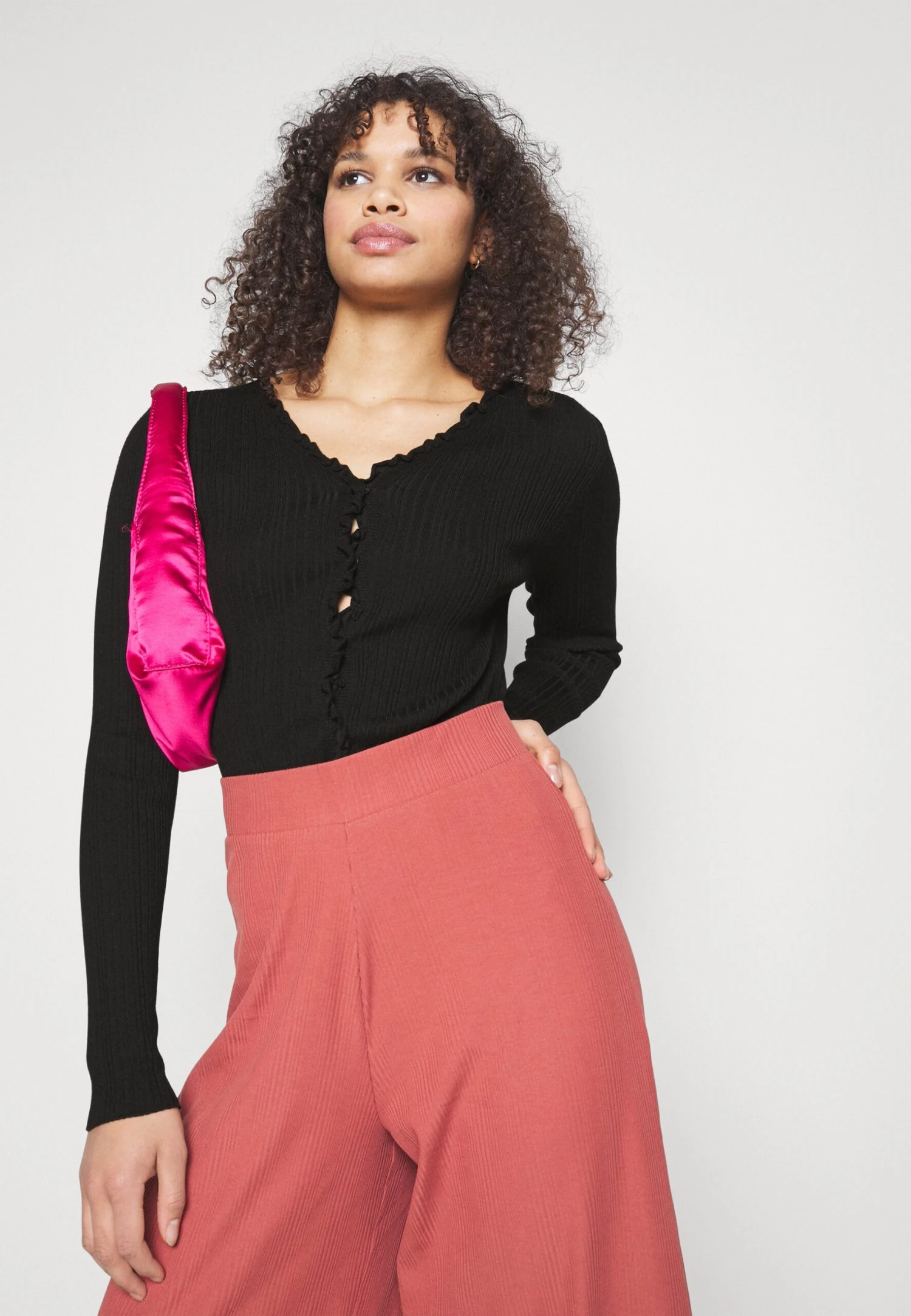 Vero Moda Tall Vmwillow Frill Cardigan - Gilet - Black – Image 4