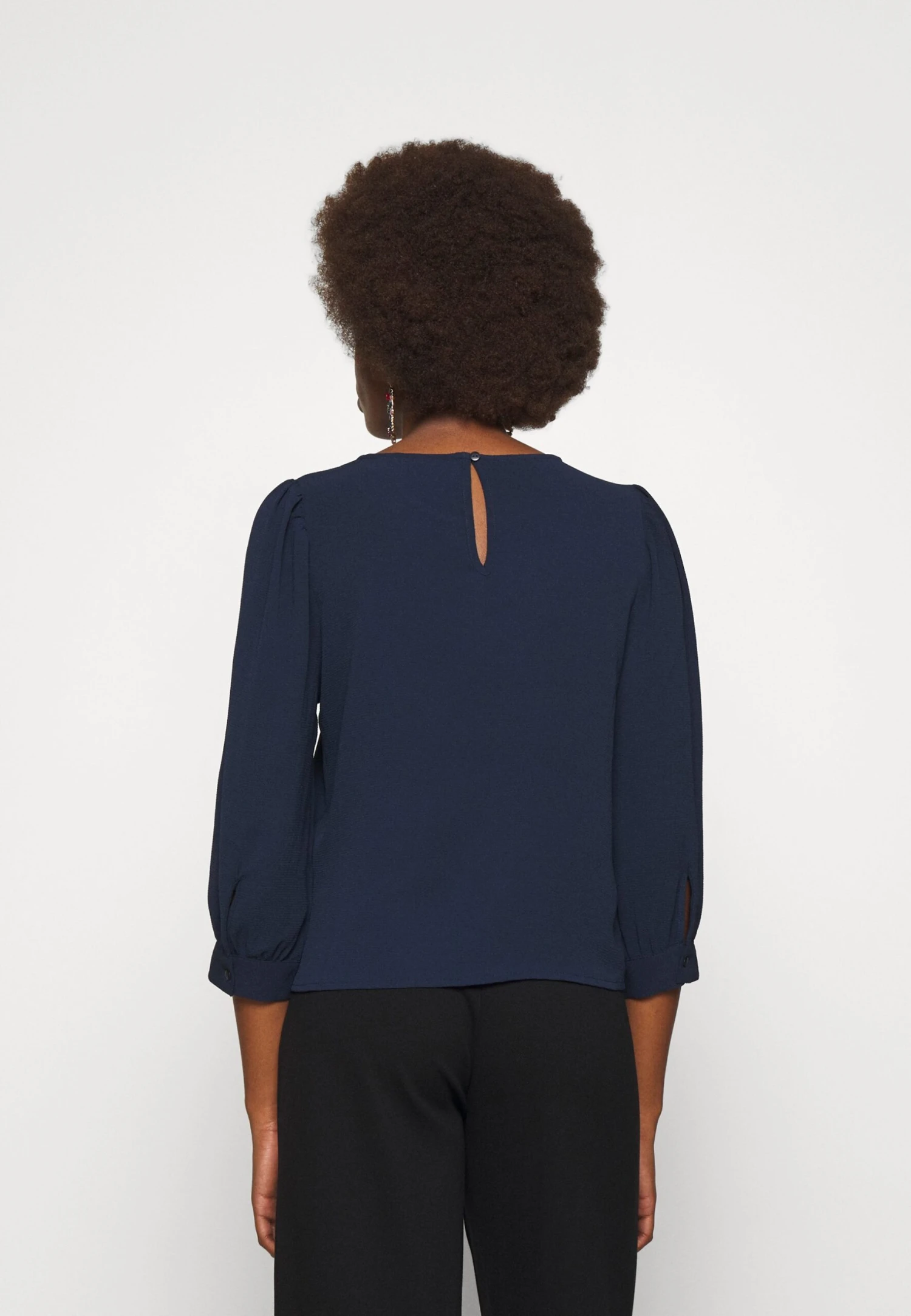 Vero Moda Tall Vmsaga Puff - Blouse - Navy – Image 3