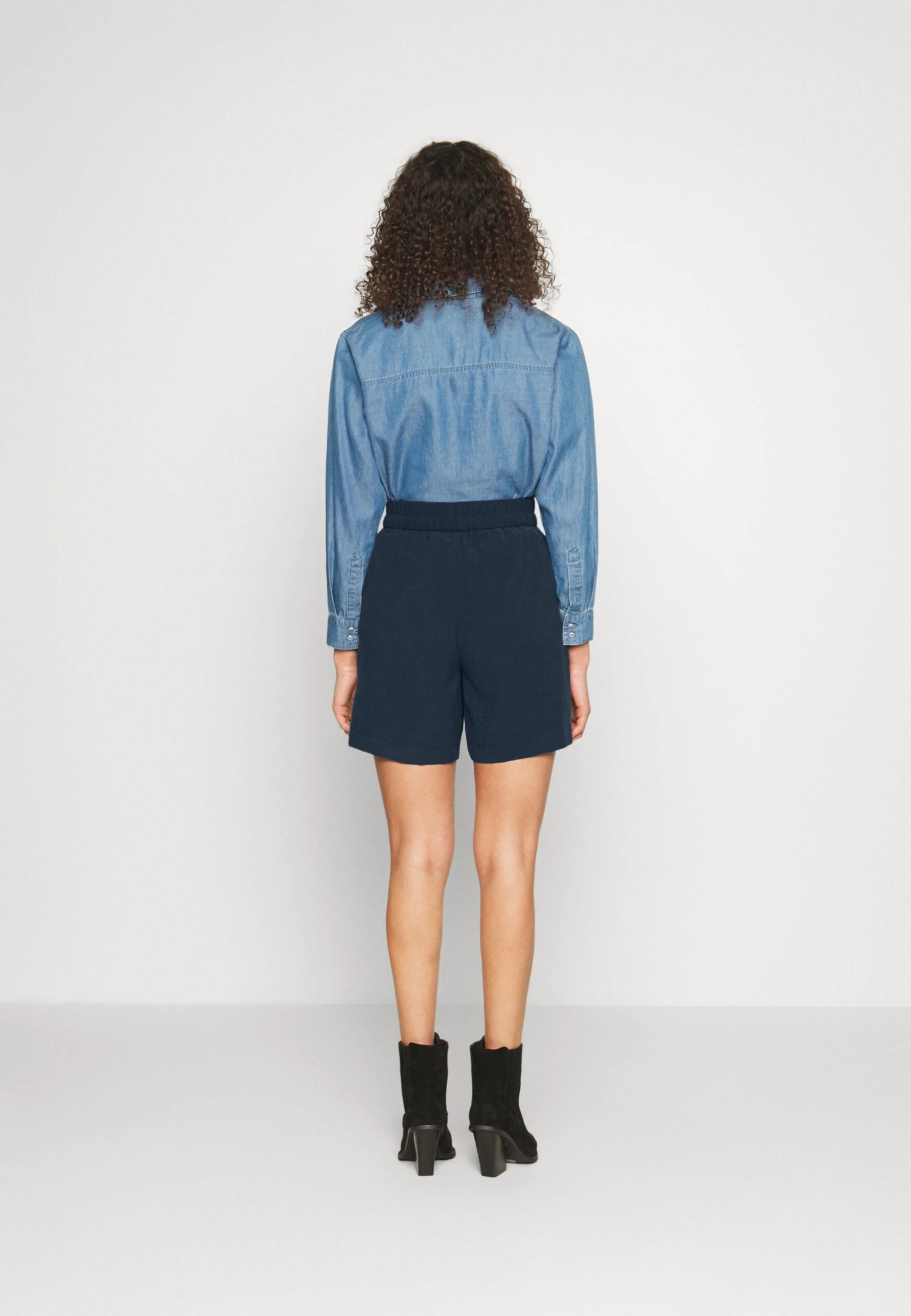 Vero Moda Tall Vmcarmen Loose - Short - Navy Blazer – Image 3