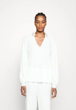 Vero Moda Tall Vmavi V Neck - Chemisier - Birch