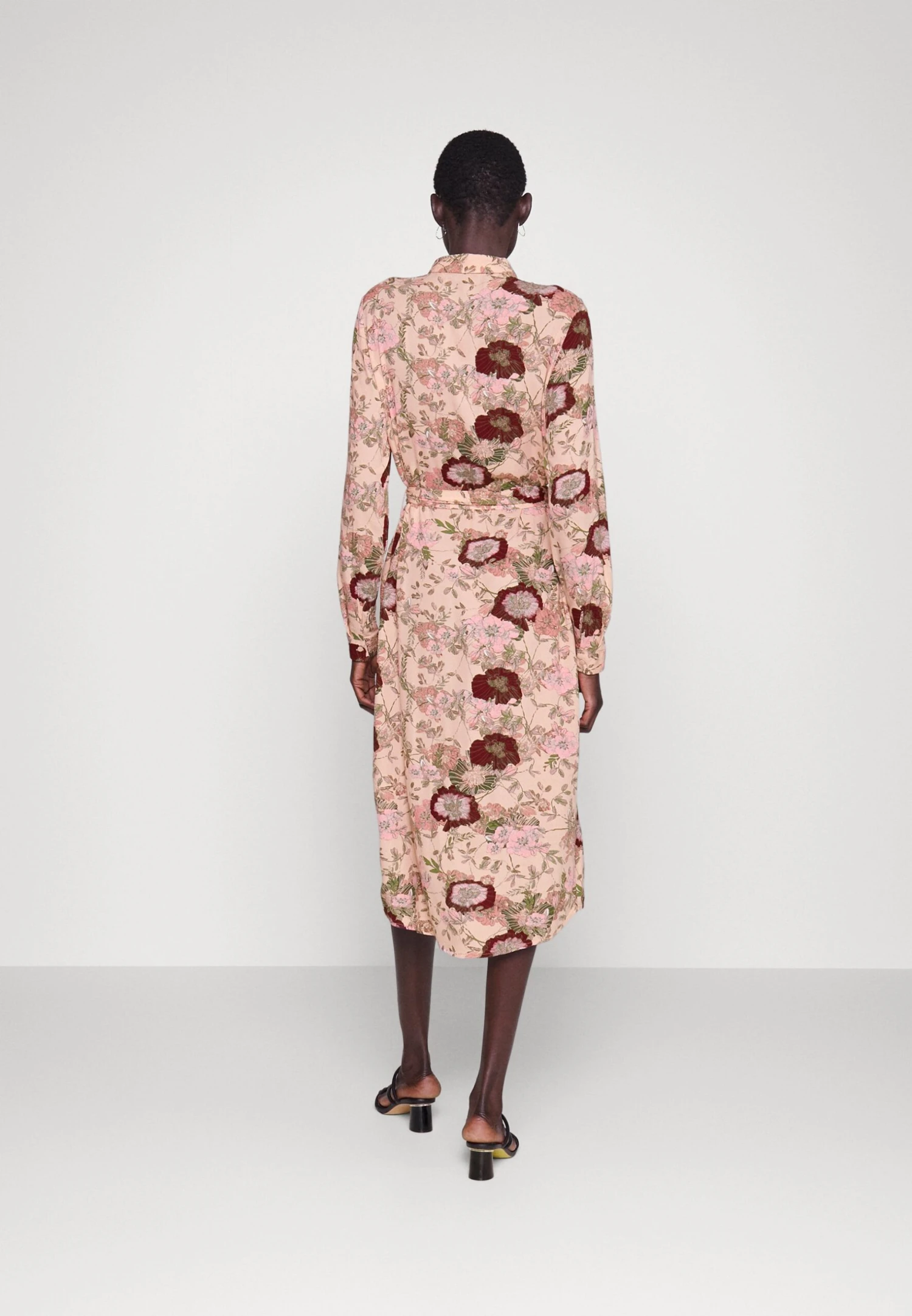 Vero Moda Tall Vmanna Calf Shirt Dress - Robe Chemise - Light Pink – Image 3