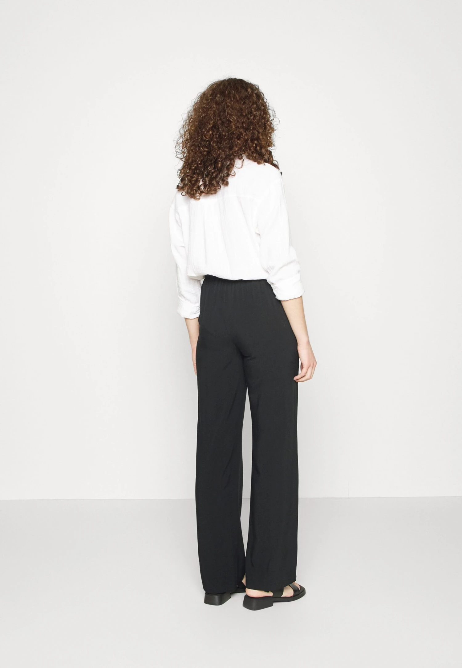 Vero Moda Tall Vmeasy Wide Pants - Pantalon Classique - Black – Image 3