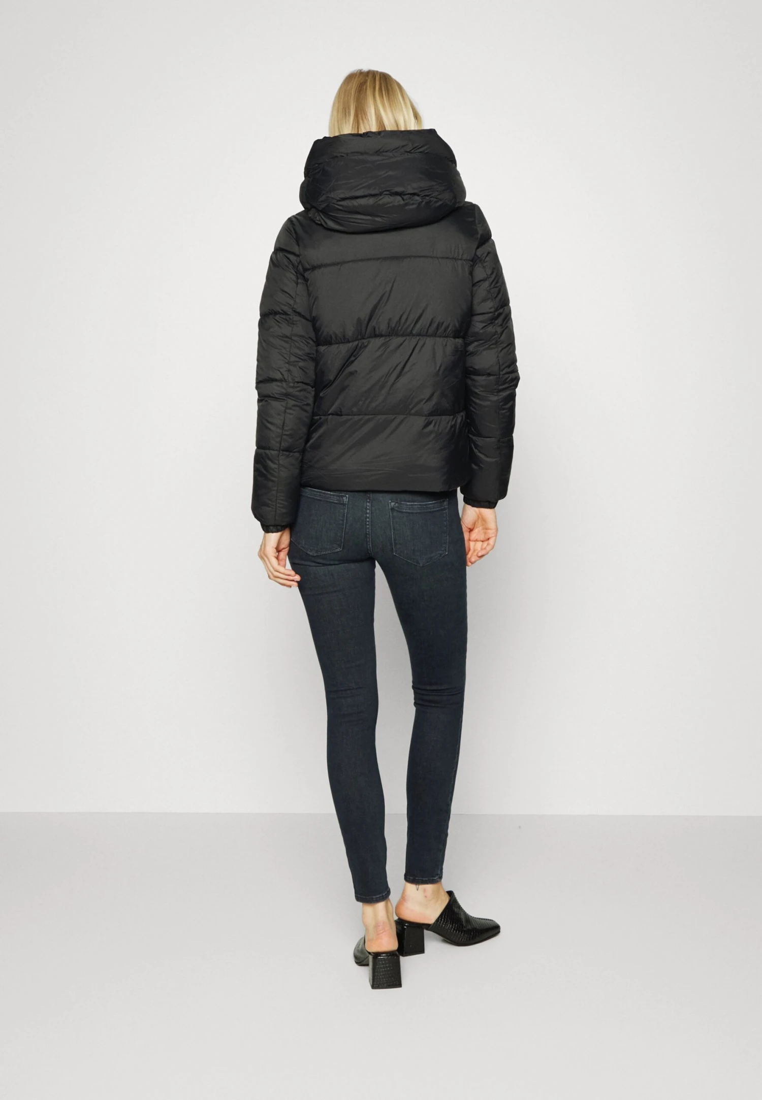 Vero Moda Tall Vmupsala Jacket - Veste D'Hiver - Black – Image 3