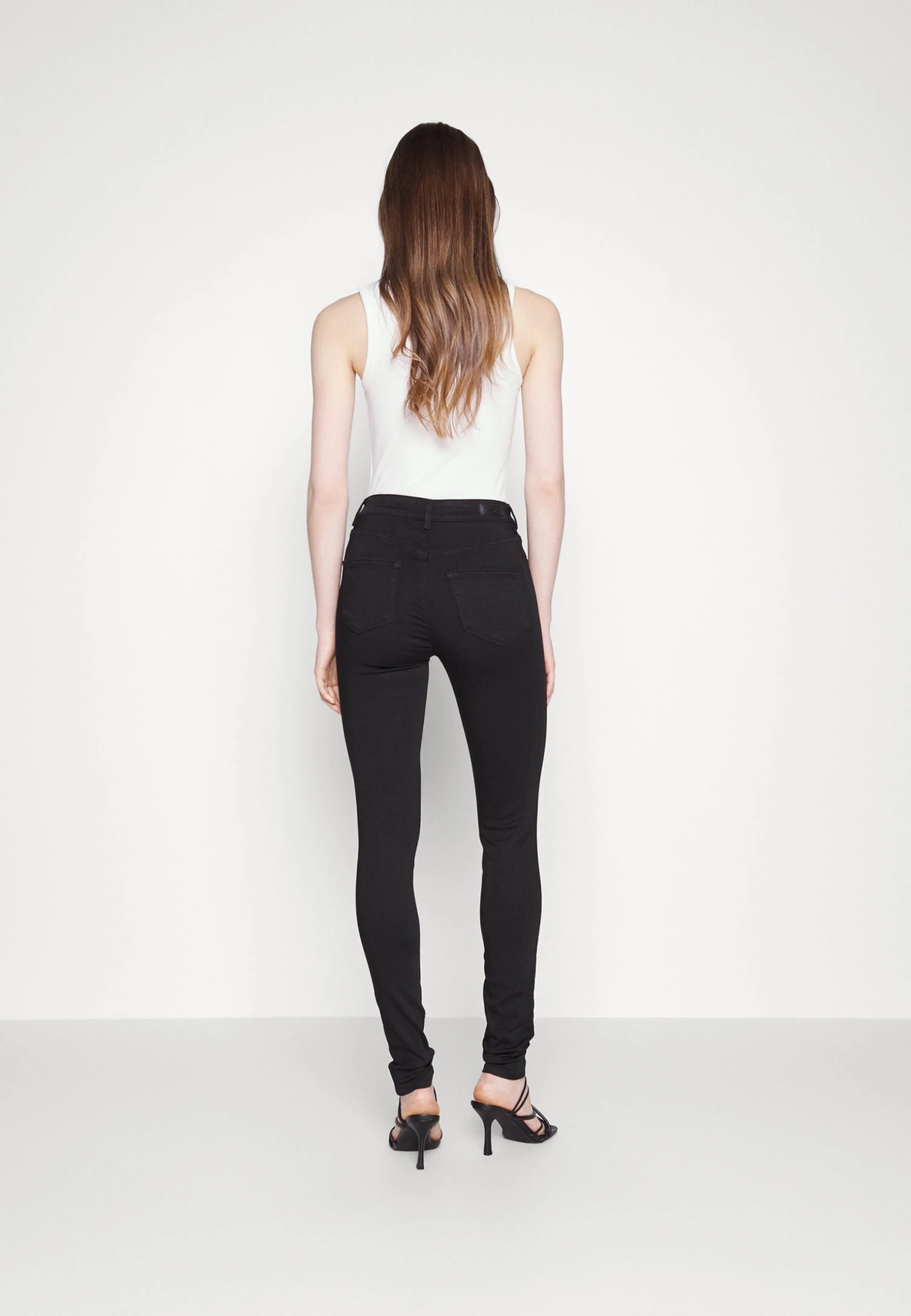 Vero Moda Tall Vmlux Super Jeans Tall - Jeans Skinny - Black – Image 3