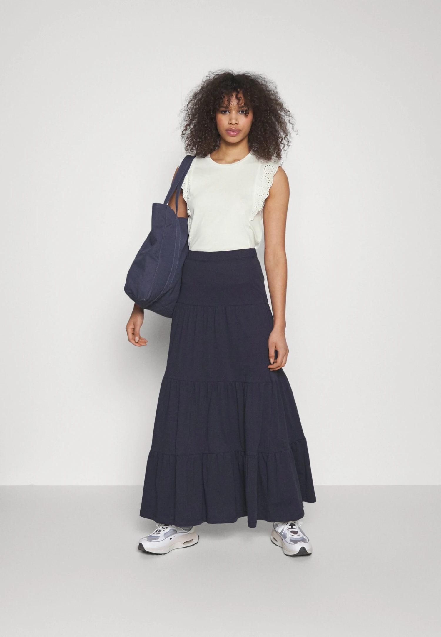 Vero Moda Tall Vmhollyn Top - T-Shirt Imprimé - Snow White – Image 2