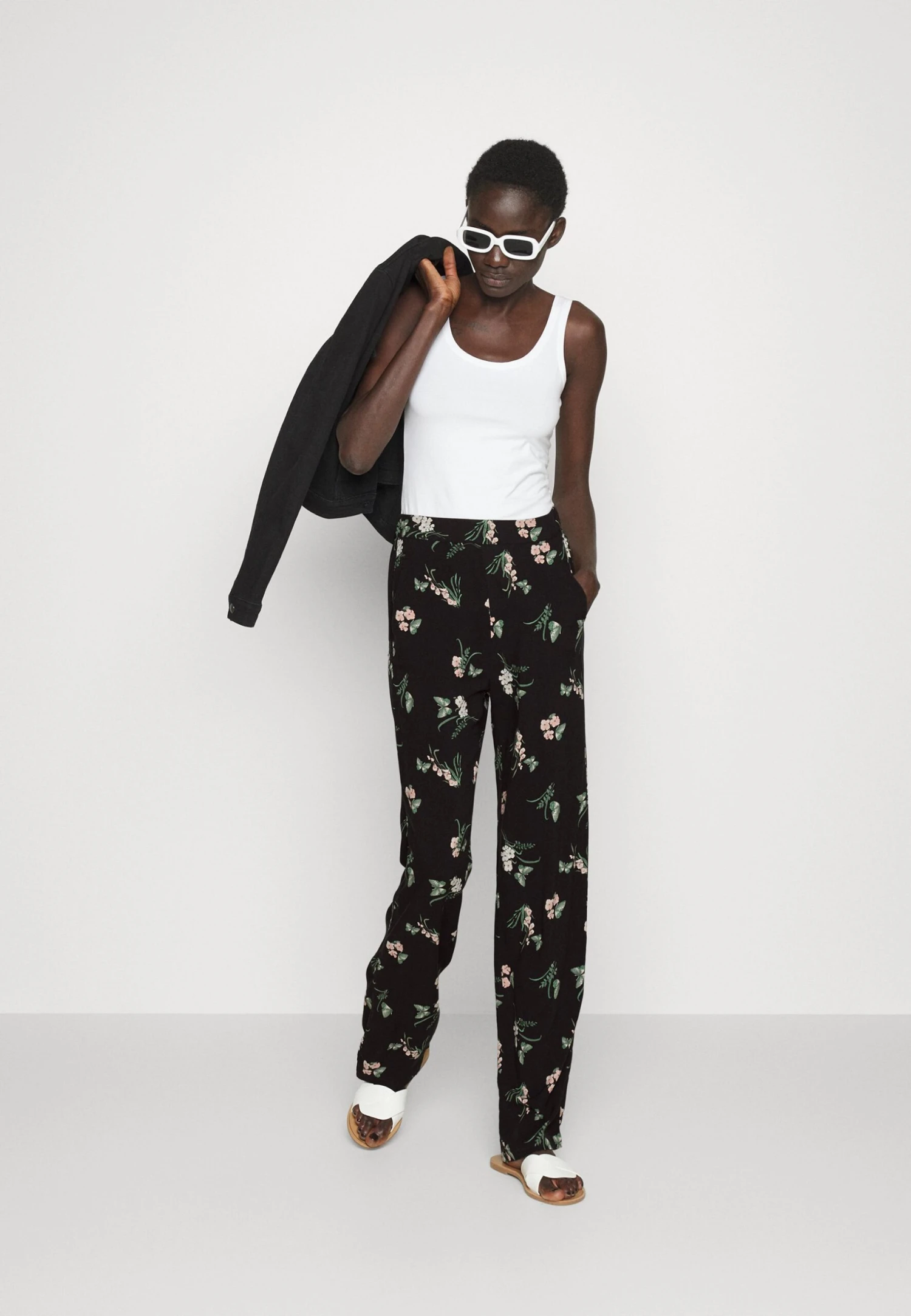 Vero Moda Tall Vmeasy Wide Pants - Pantalon Classique - Black – Image 2