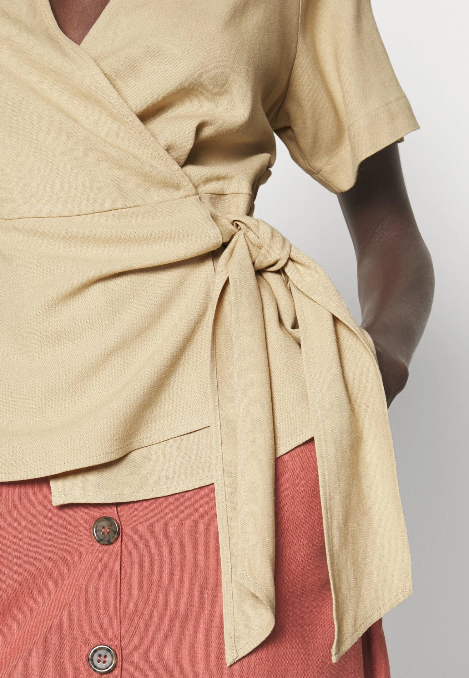 Vero Moda Tall Vmmymilo Wide Wrap - Blouse - Irish Cream – Image 5