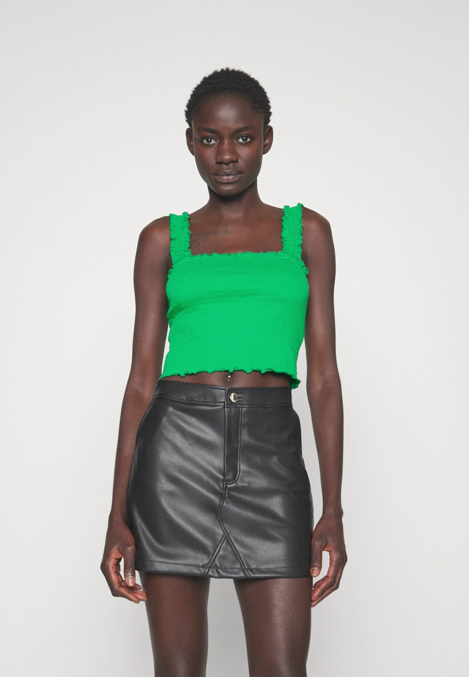 Vero Moda Tall Vmmedosiabel Crop - Débardeur - Bright Green