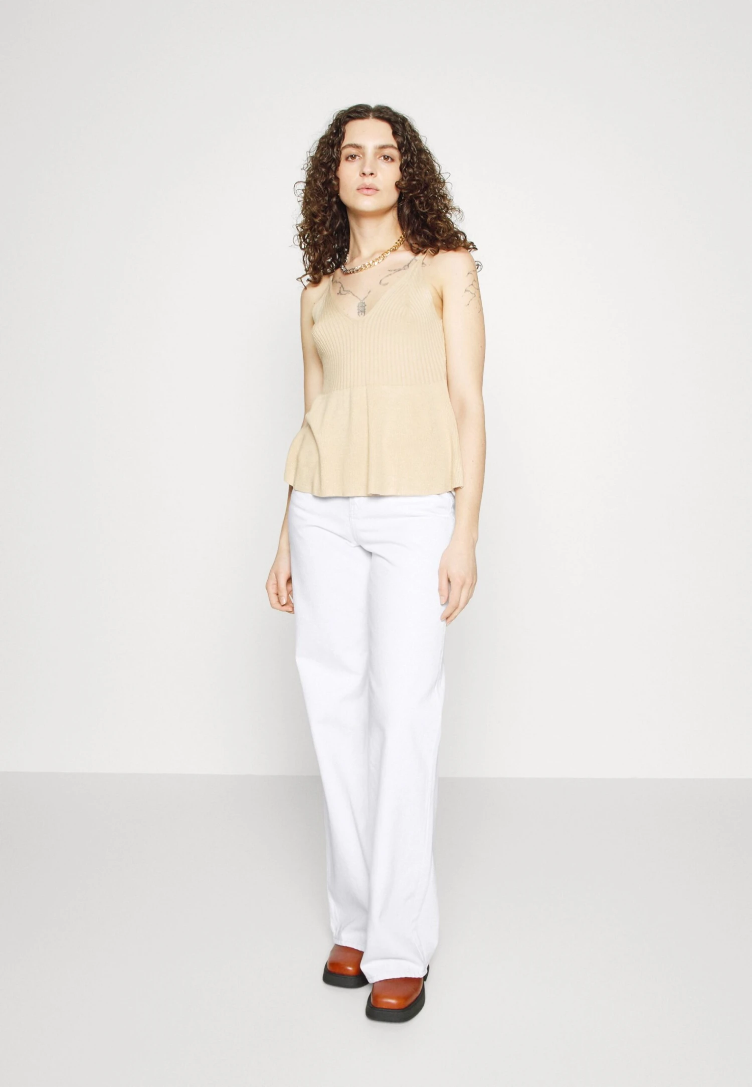 Vero Moda Tall Vmkathy Shr Wide Clr Jeans Tll - Jean Bootcut - White – Image 2