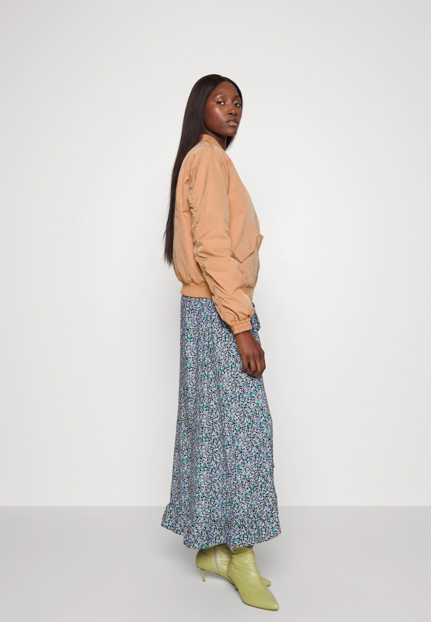 Vero Moda Tall Vmalexa Short Jacket - Blouson Bomber - Cork – Image 7