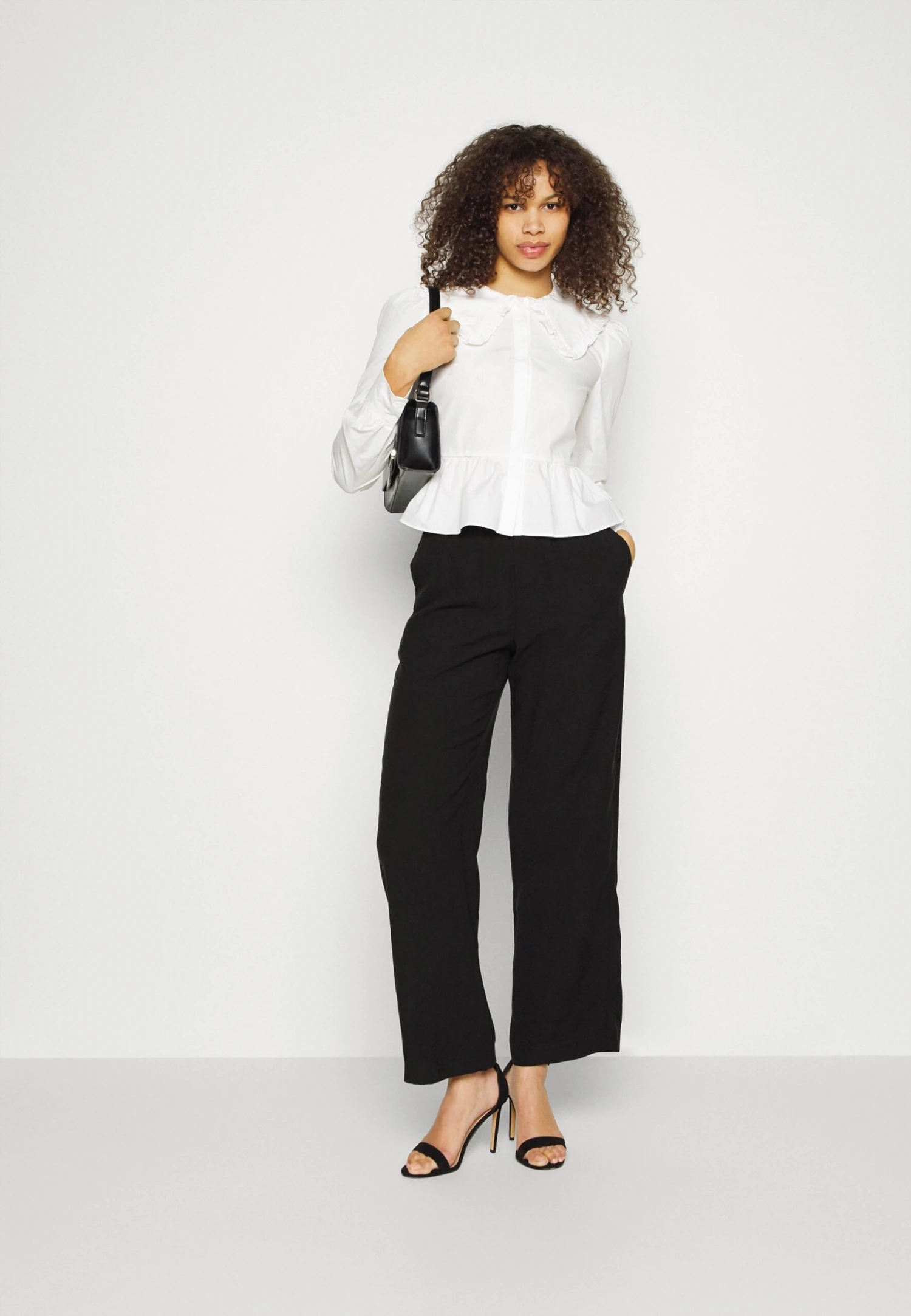 Vero Moda Tall Vmcarmen Wide Pull On Pant Tall - Pantalon Classique - Black – Image 2