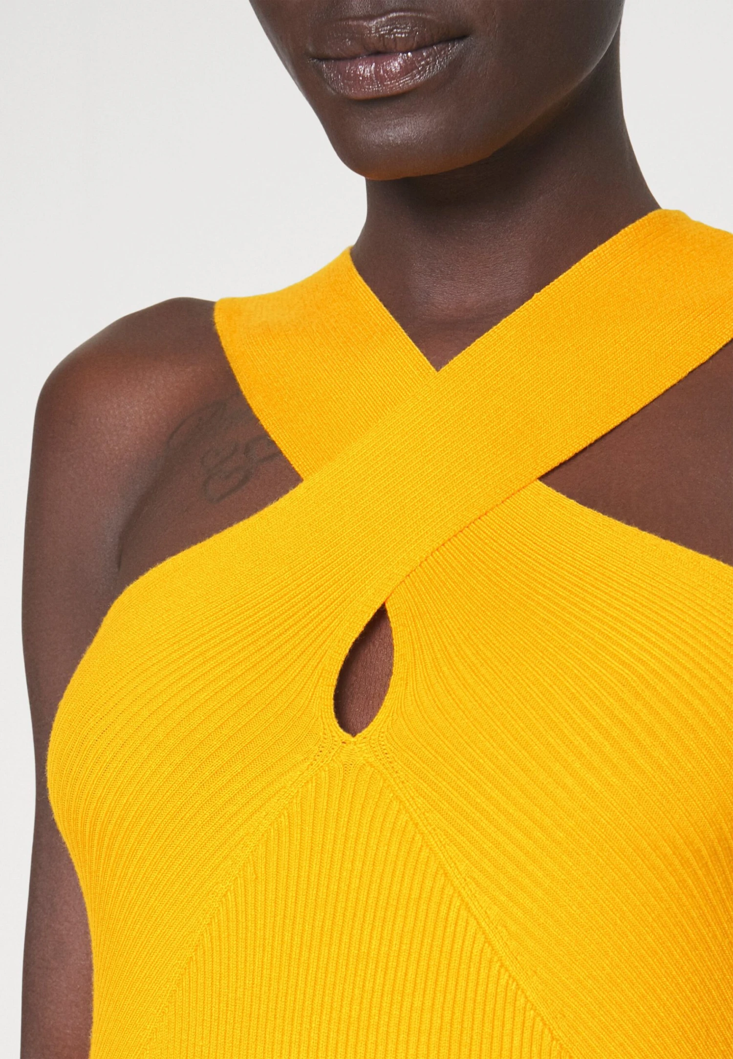 Vero Moda Tall Vmgloriarib Cross Over Strap - Débardeur - Radiant Yellow – Image 6