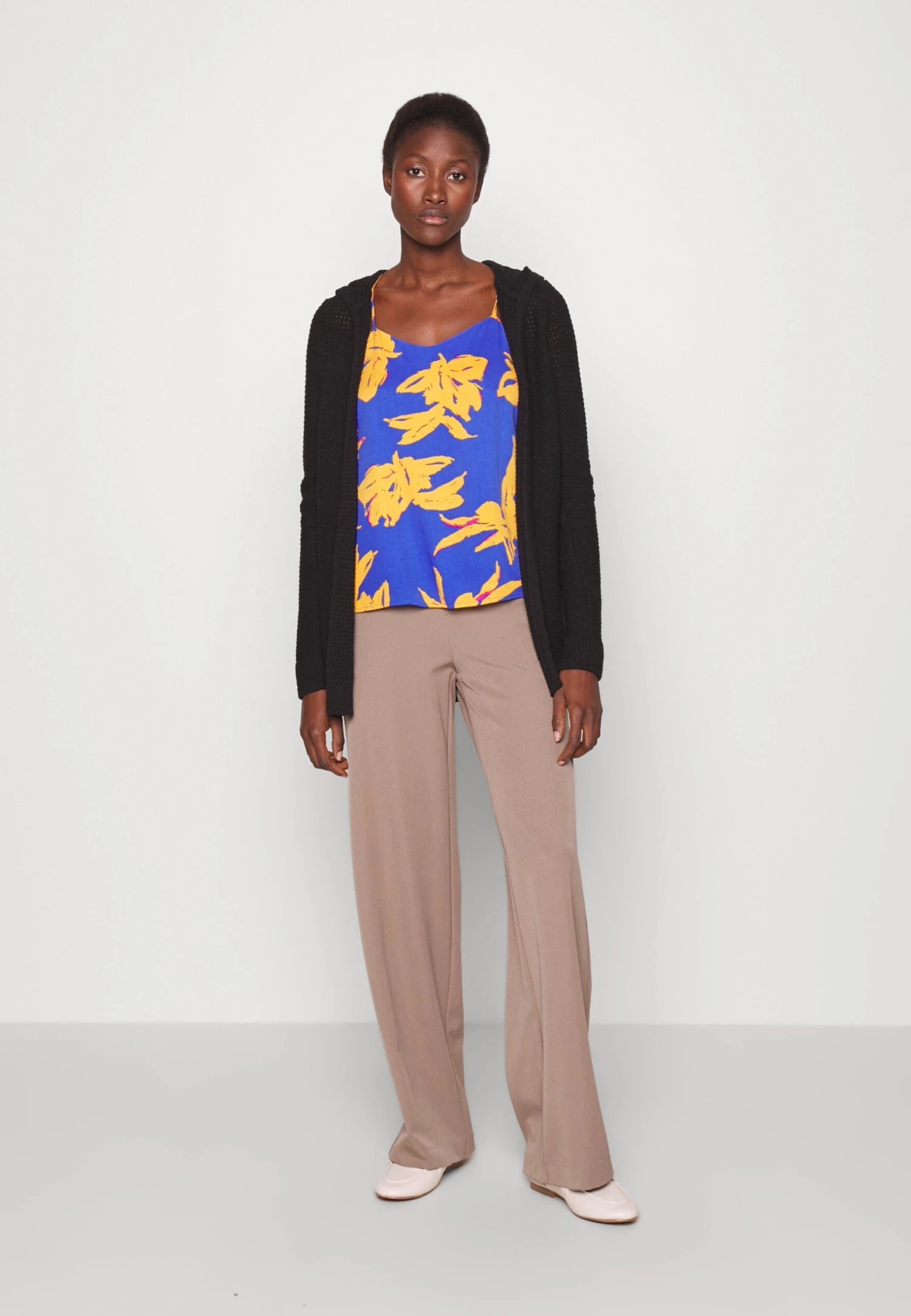 Vero Moda Tall Vmskyla Hood Cardigan - Gilet - Black – Image 2